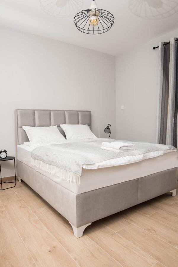 Apartment Vukcevic 2 *